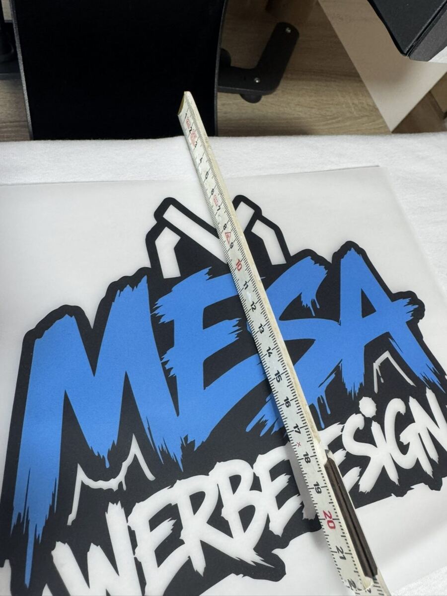 DTF-Transfer in der Produktion bei MESA Werbedesign